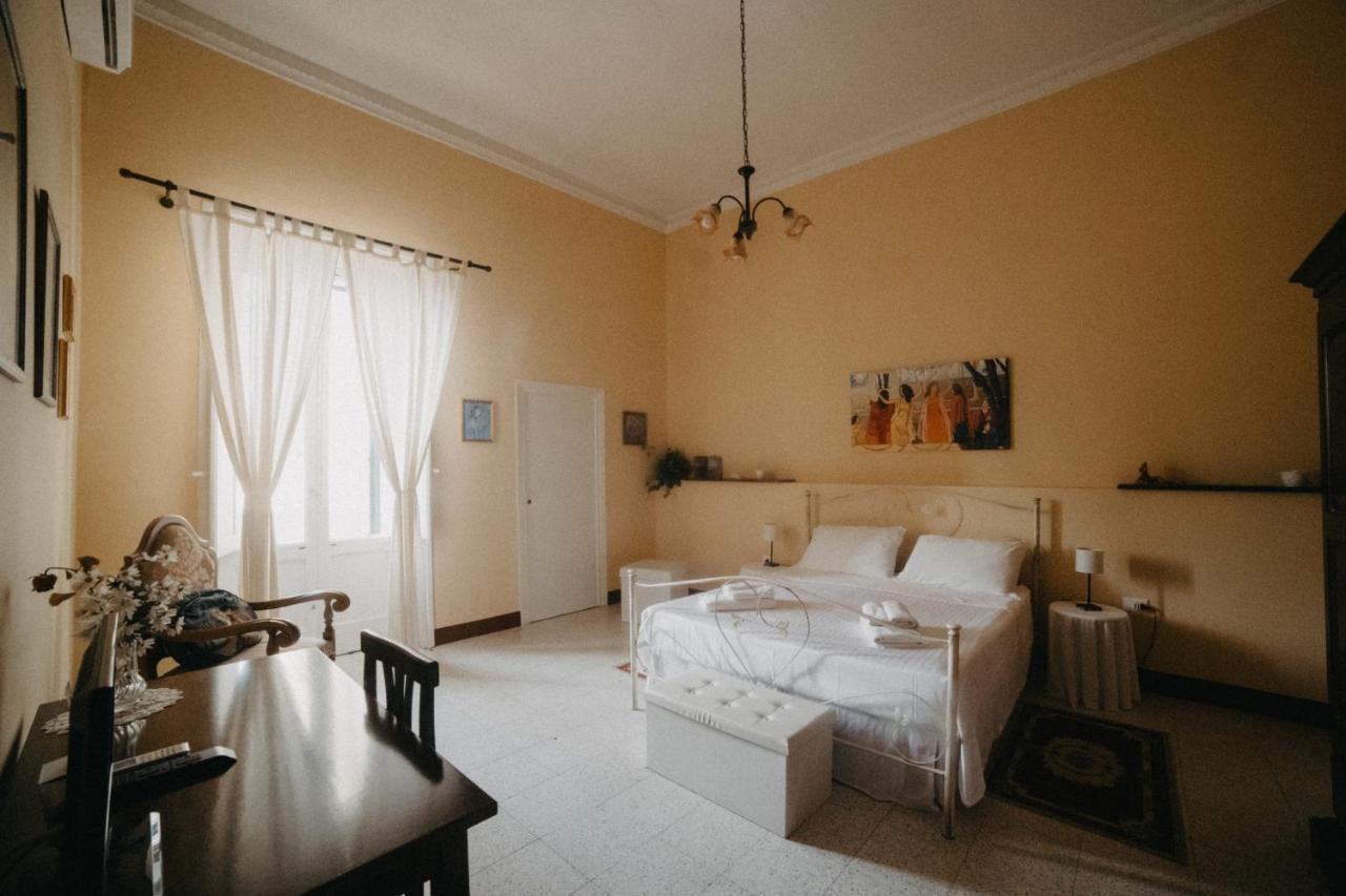 Piazza Argento Bed & Breakfast Lecce Exterior foto